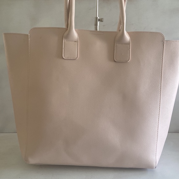 Vince Camuto blush pink large tote double handles cut out design - Picture 12 of 16